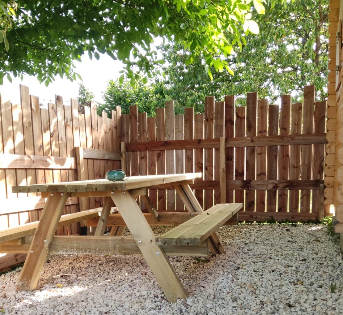 Table extérieure chalet des sarteaux